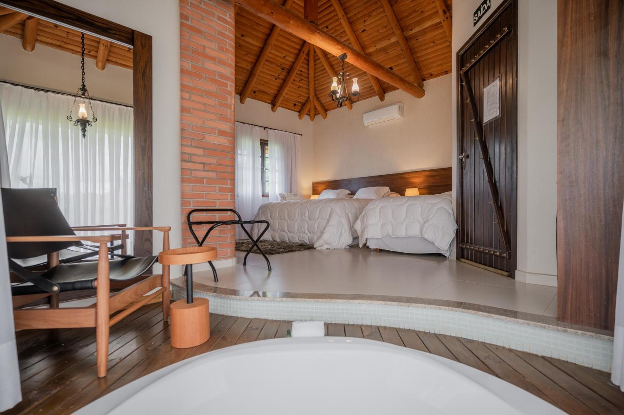 Vira Charme Resort Fernandes Pinheiro Eksteriør billede