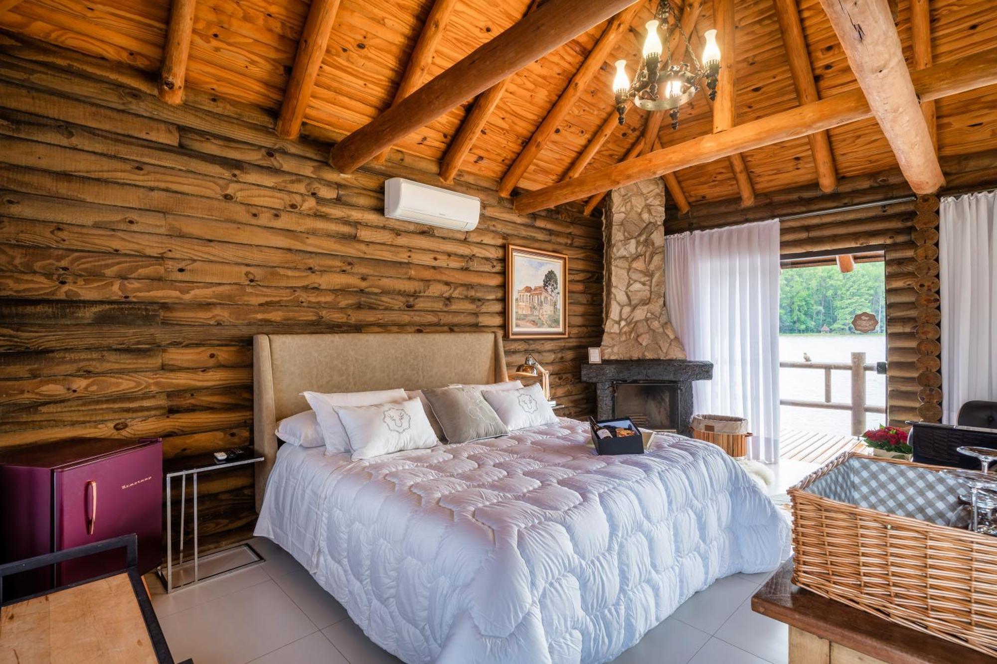 Vira Charme Resort Fernandes Pinheiro Eksteriør billede