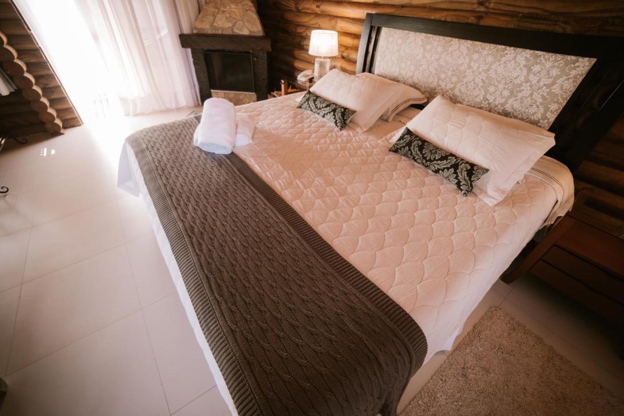Vira Charme Resort Fernandes Pinheiro Eksteriør billede