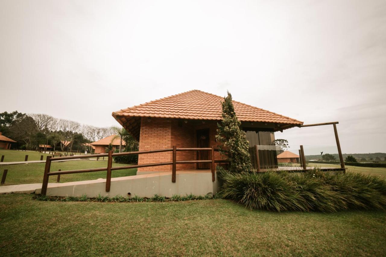 Vira Charme Resort Fernandes Pinheiro Eksteriør billede