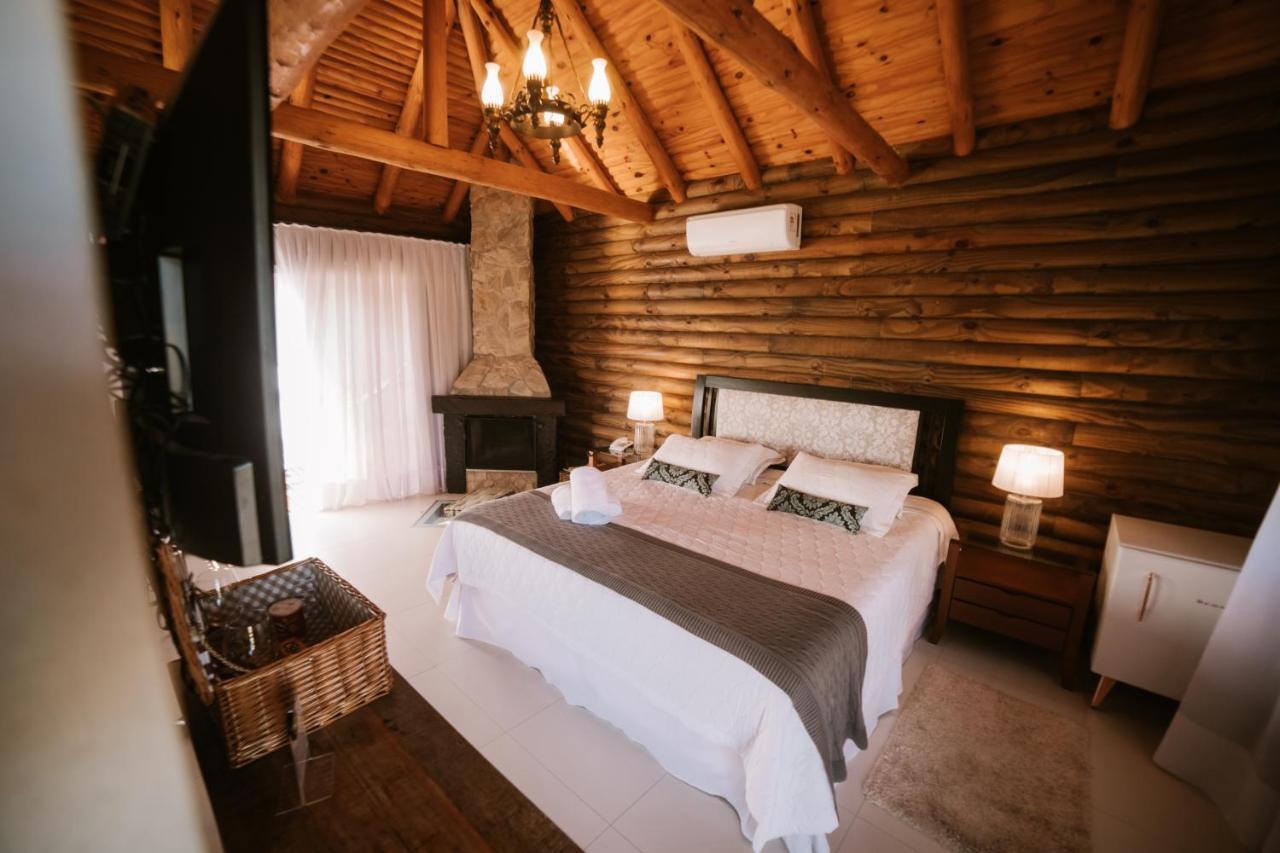 Vira Charme Resort Fernandes Pinheiro Eksteriør billede