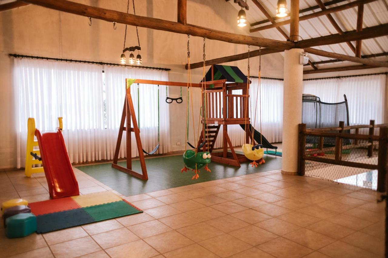 Vira Charme Resort Fernandes Pinheiro Eksteriør billede