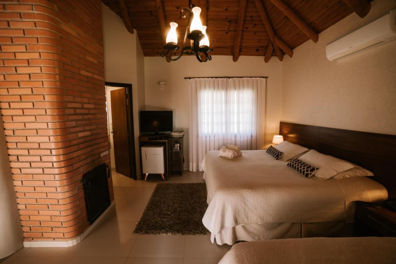 Vira Charme Resort Fernandes Pinheiro Eksteriør billede